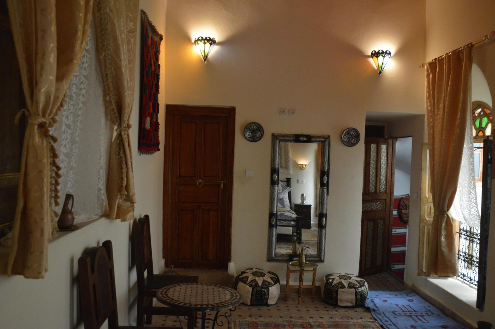 Riad Oumkaltoum フェズ エクステリア 写真