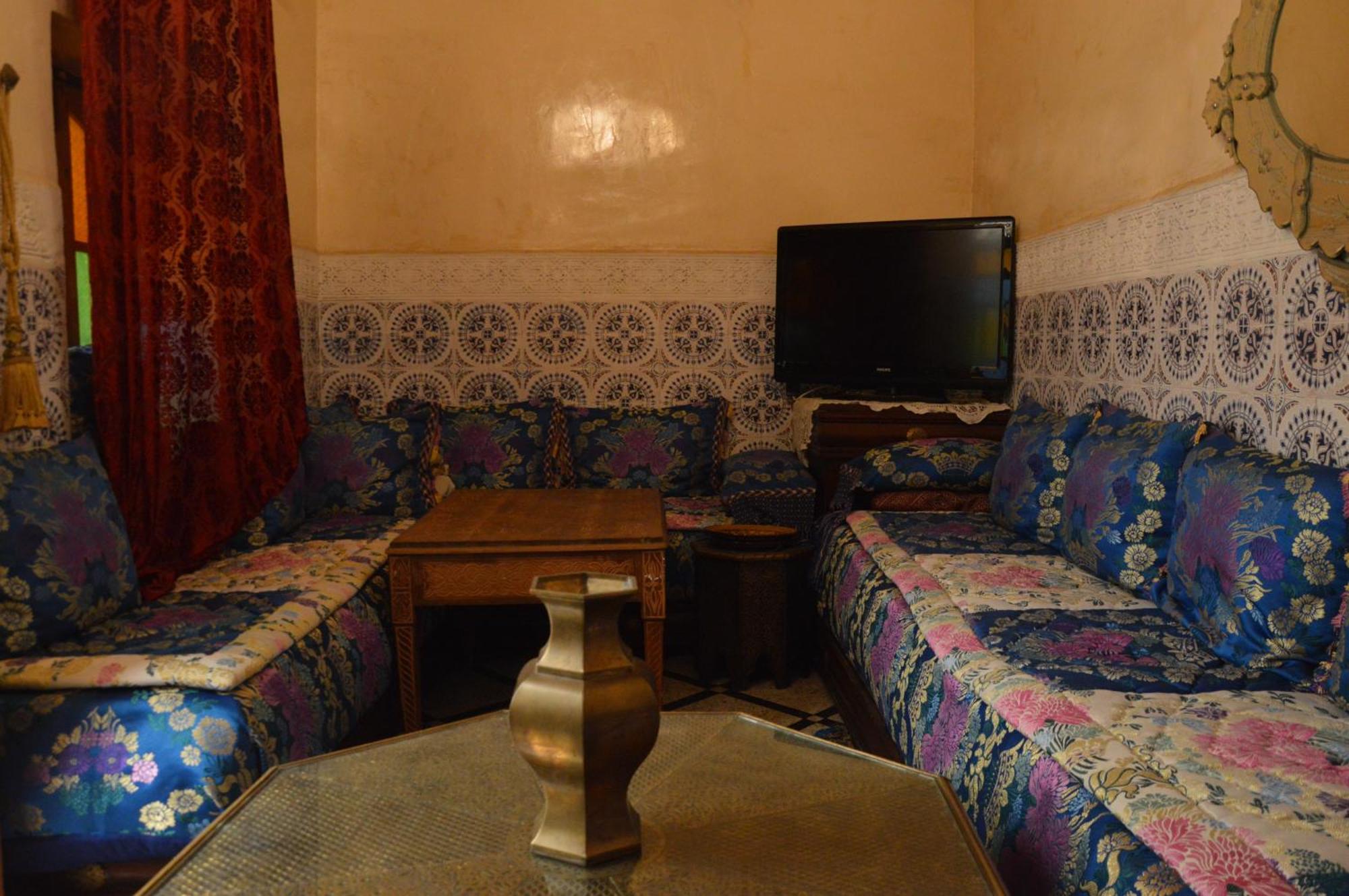 Riad Oumkaltoum フェズ エクステリア 写真