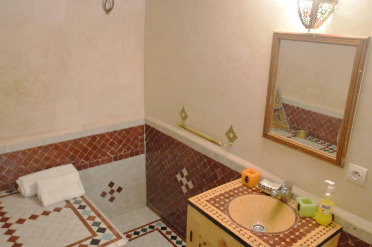 Riad Oumkaltoum フェズ エクステリア 写真