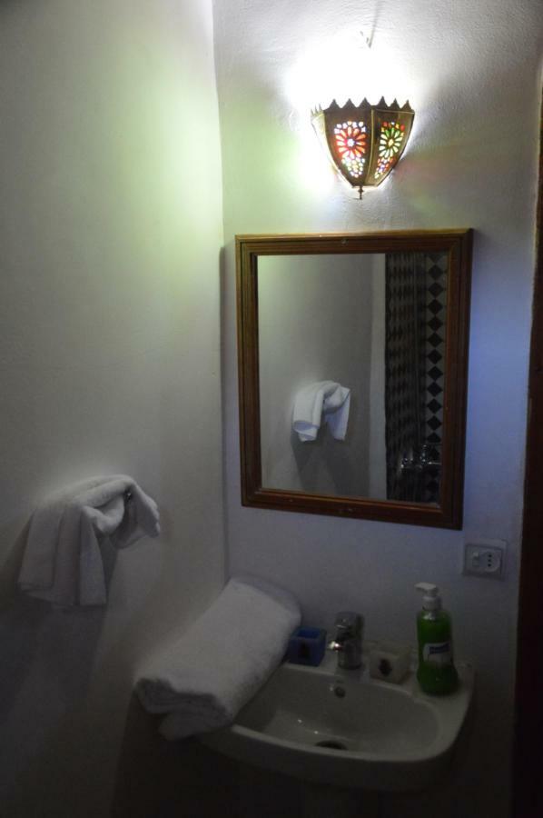 Riad Oumkaltoum フェズ エクステリア 写真